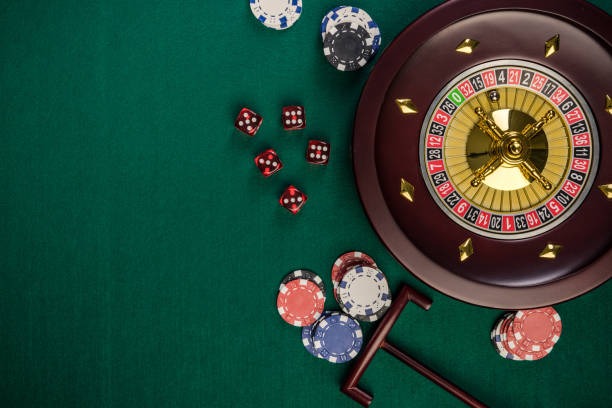Mobile phone screen showing galaxy77bet login Bandar Poker interface with bet controls and live dealer feed